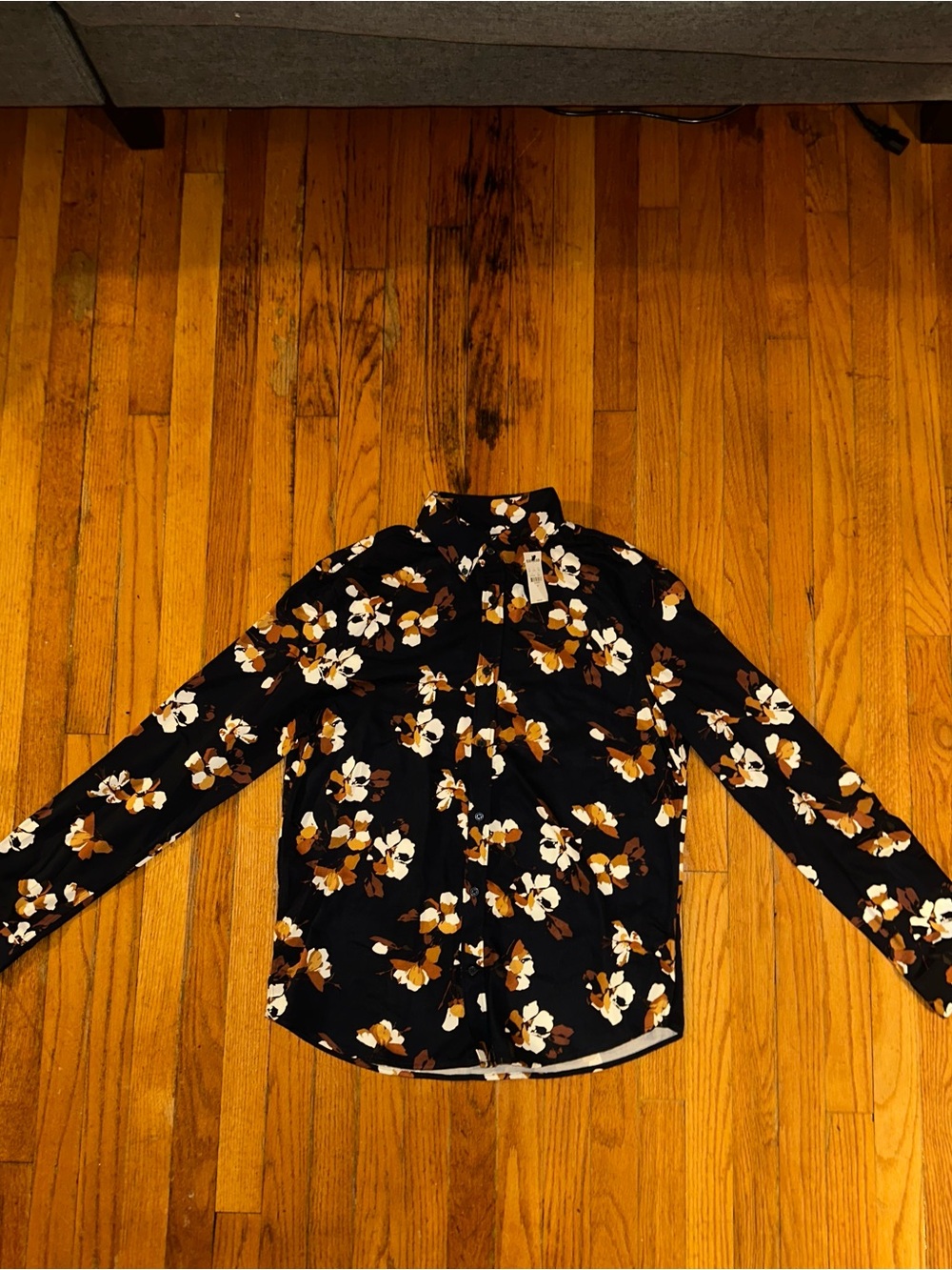 Express Men’s Floral Long Sleeve Button Down Shirt Size Medium